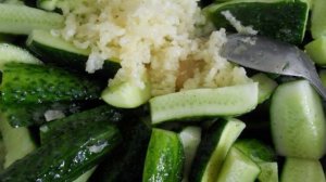 Огурцы с чесноком на зиму