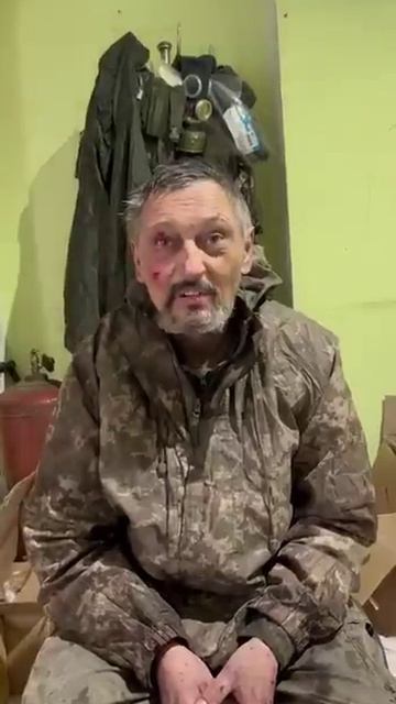 ВСУк обрадовался, что попал в плен. смотреть онлайн
