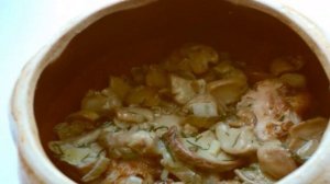 Курица в горшочке с рисом