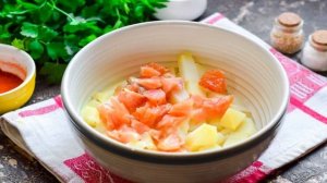 Салат с семгой и крабовыми палочками