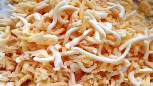 Рулет из лаваша с плавленым сыром и грибами