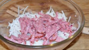 Салат с салями и сыром