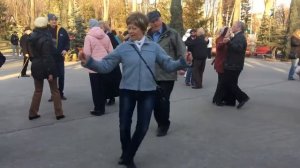 Куме золотий!!!🌹🕺🏼Веселые танцы в парке Горького!!!🌼💃🏻Харьков🌼🌴Март 2021