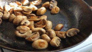 Салат с шампиньонами и курицей