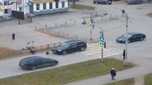 ДТП в Первоуральске на пешеходном с самокатом