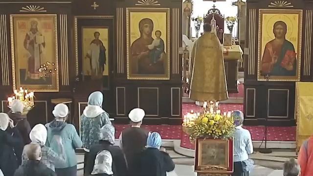 12.10.2025 Божественная Литургия. Воскресенье. Неделя 18-я по Пятидесятнице. смотреть онлайн