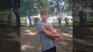 Сева прогуливается с младшим братиком 😘😘😘 август 2023 год ❤️