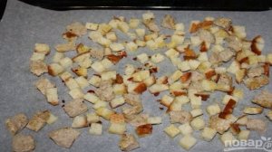 Салат с сухариками и пекинской капустой