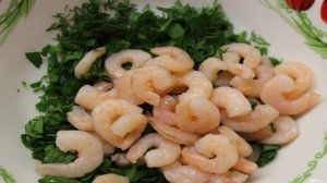 Салат из авокадо и креветок