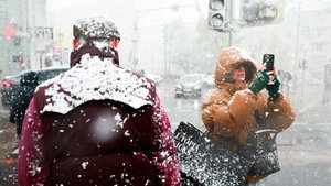Ливни с мокрым снегом и похолоданием обрушились на Москву
