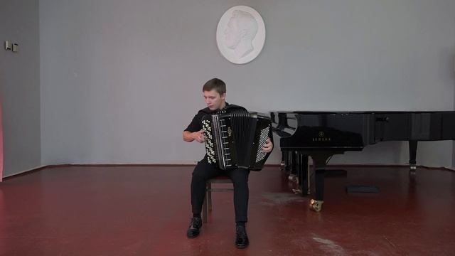 И. С. Бах. Прелюдия и фуга Cis-dur, 1 том ХТК Играет баянист Данил Дернейко  НГК Новосибирск