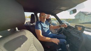 ВОТ ТАКОЙ ВОТ НЕДОЛЮКС! САМАЯ НЕОДНОЗНАЧНАЯ НИВА! Стоит ли брать LADA NIVA TRAVEL в версии BLACK