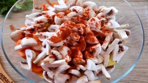 Курица в рукаве с грибами и картошкой