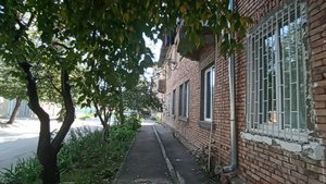 Прогулка по Рустави 09.10.2025 (улица Льва Толстого в Интернатах)