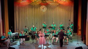 Андрей Эшпай и Леонид Дербенёв. «Неповторимая весна». Исполняет Алина Голубкова.