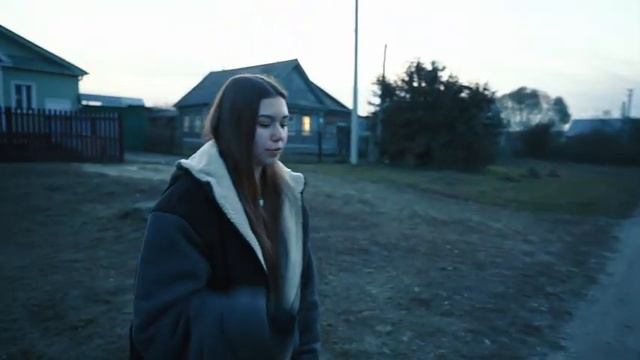 МАНЬЯКА АНТОНА ИЗБИЛИ ДЕРЕВЕНСКИЕ. ИЩЕМ ДЕВУШКУ НА ЗАБРОШЕННОМ ЗАВОДЕ