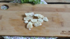 Курица в мультиварке под соусом