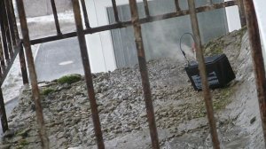Замкнул полностью неисправный аккумулятор ради интереса