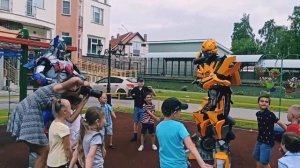 Шоу трансформеров! Шоу роботов Бамблби и Оптимус Москва и Московская область