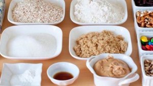 Печенье с изюмом, орехами и M&M's