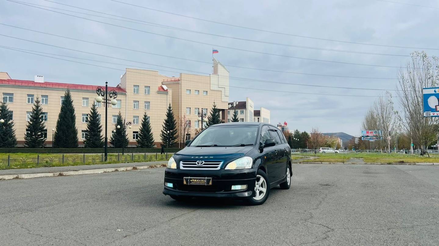 Toyota Ipsum, 2002 год