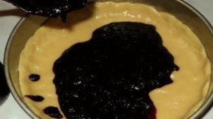 Пирог с черничным джемом