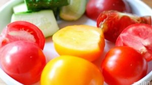 Салат из авокадо с помидорами