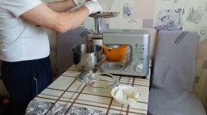 Кухонная машина DEXP KM-800. Мясорубка.