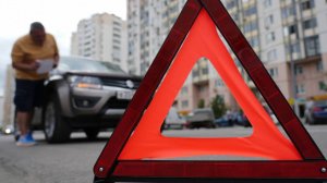Не подведет в экстренной ситуации: как правильно выбрать знак аварийной остановки