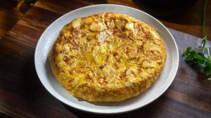 Испанская тортилья: Секрет идеального омлета с начинкой