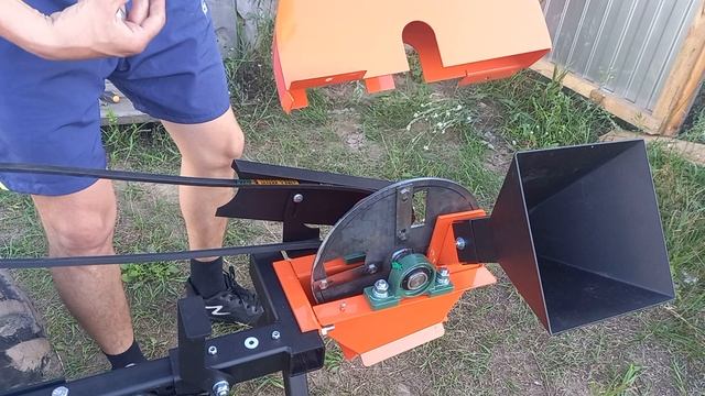 Измельчитель на мотоблок.