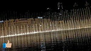Дубайский фонтан —невероятное шоу в озере площадью больше 12 га рядом с Бурдж-Хали