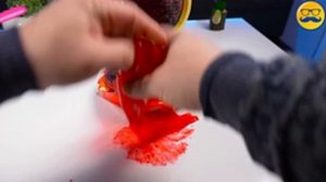 Чуть не стрельнул от опытов 🤣 Желейный медведь Валера.