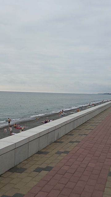 Набережная и пляж в Кобулети 12.07.2025