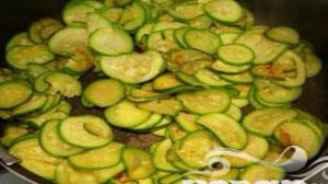 Пирог с цуккини, сыром Фета и мятой