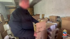 У жителя Алтайского края оперативники изъяли безакцизный алкоголь и табак почти на 4 млн рублей