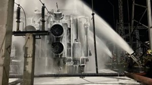 Для ликвидации пожара в промзоне Пыть-Яха понадобился дополнительный пенообразователь