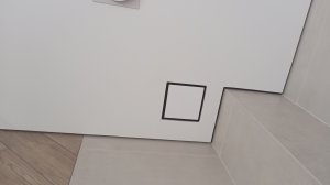 Теневой натяжной потолок в санузел