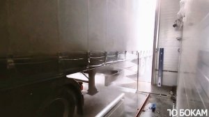 Мойка днища на портальной мойке для грузовых автомобилей
