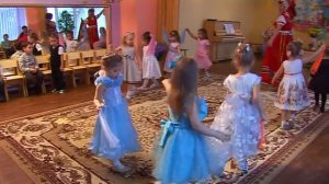 танец  Матрешки