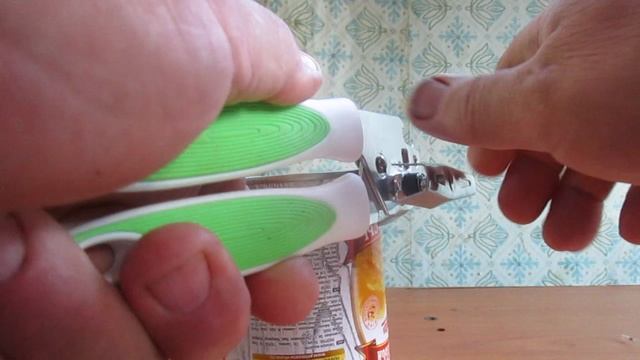 МАШИНКА ДЛЯ ОТКРЫВАНИЯ КОНСЕРВОВ