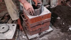 Как отливают корпуса электромоторов.