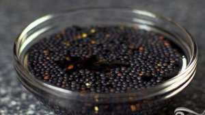 Салат с тыквой, чечевицей и козьим сыром