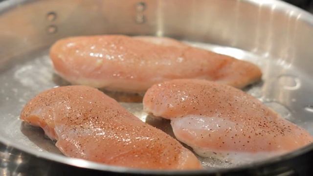 Курица в сметанно-чесночном соусе