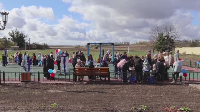 В Армавире в поселке Учебном открыли спортивную площадку стоимостью 4 млн руб