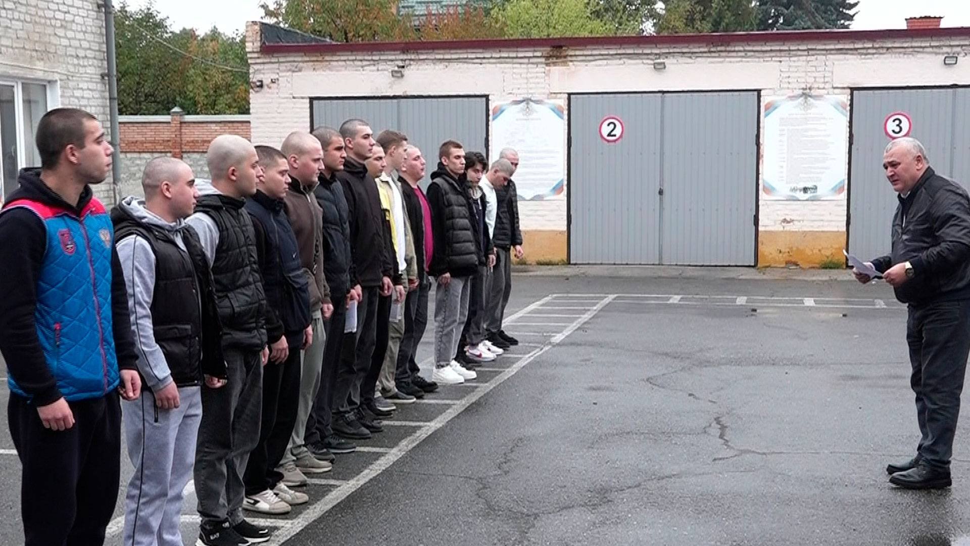 Цæгат Ирыстонæй фыццаг сиддонтæ æфсадмæ рæнхъыты æрлæууыдсты