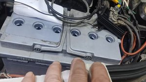 новый аккумулятор поломался