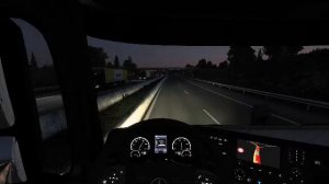 Дальнобой по Европе: Свет фар и внутренний маршрут 🚛💡🧭