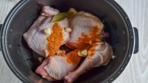 Курица в собственном соку в мультиварке