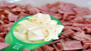 Салат с ветчиной